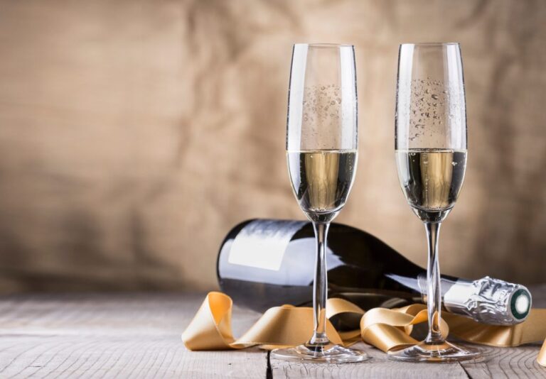 Brut vs Extra Dry: Contrasting Champagne Styles